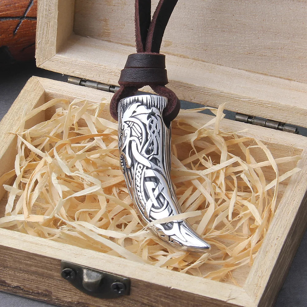Never Fade Wolf Fang Tooth Spike Pendant Necklace Men Women Animal Tooth Leather Rope Necklace Fashion Fitness Jewelry